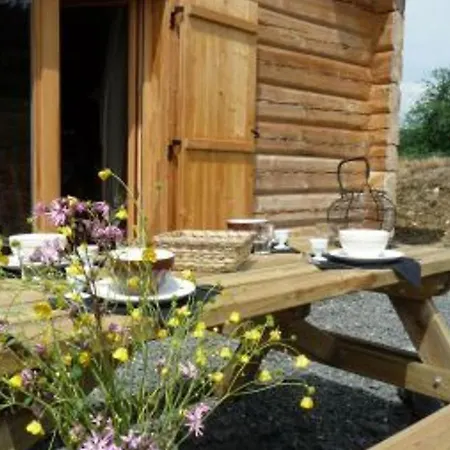 Chalet Bois 3 Ch, Tout Equipe, Proche Commodites & Tourisme. - Fr-1-589-49 *