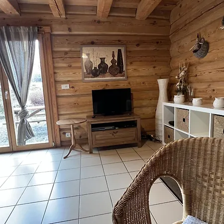 Chalet Bois 3 Ch, Tout Equipe, Proche Commodites & Tourisme. - Fr-1-589-49 *